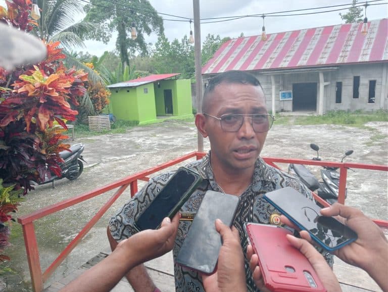 sebut-kalimat-ketua-ketika-ditegur-panwascam-iwan-duwila-kase-jelas-ketua-yang-mana